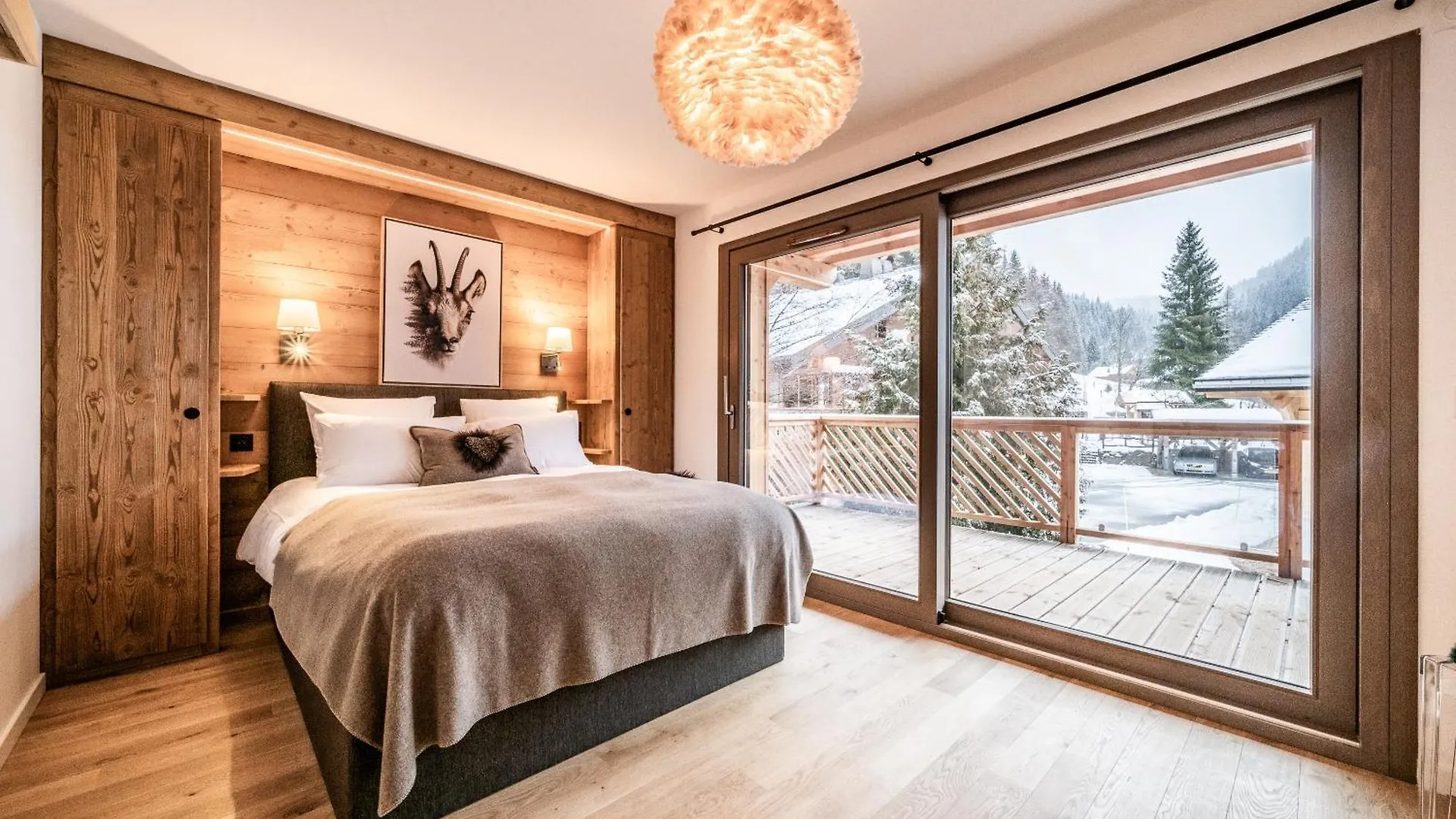 Apartment Chamoisine, Chatel - By Emerald Stay