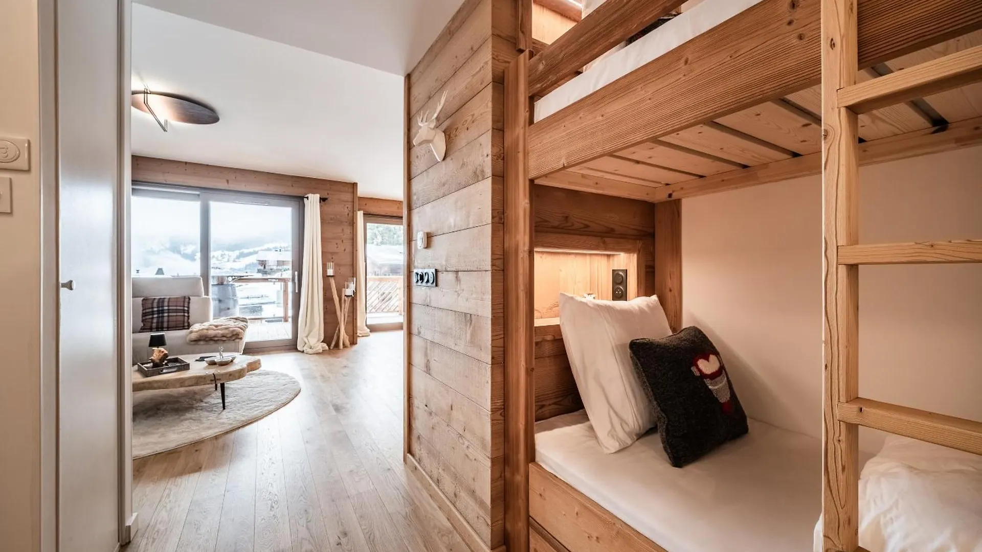 Apartment Chamoisine, Chatel - By Emerald Stay