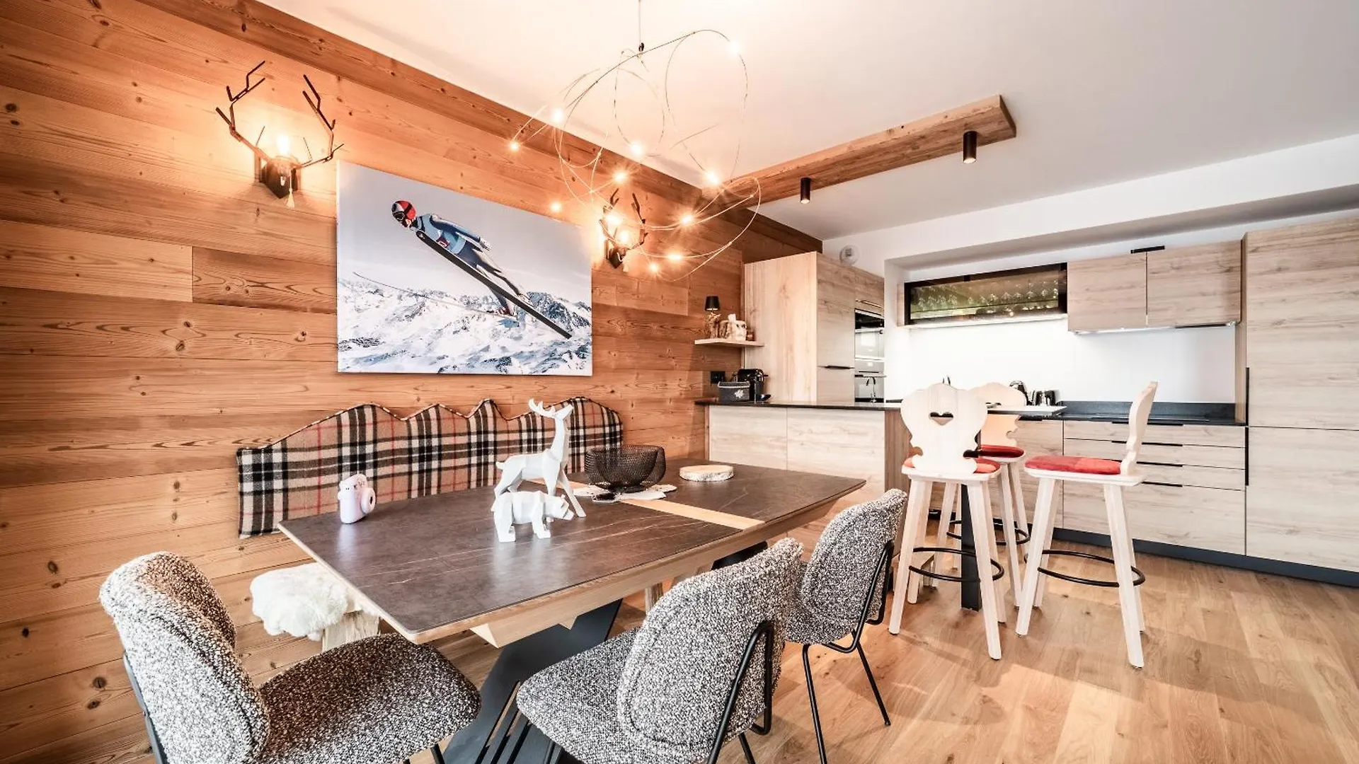 Apartment Chamoisine, Chatel - By Emerald Stay 0*,  France